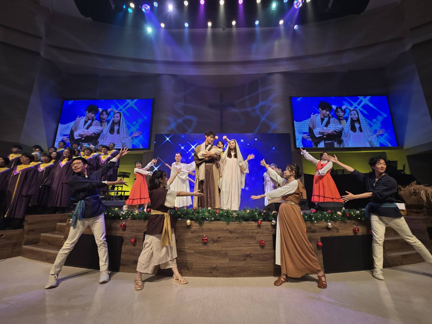 歡慶主耶穌降生。（圖/梁敬彥攝影）