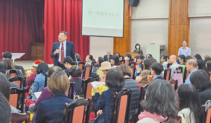 張文亮教授分享。（圖／梁敬彥攝影）