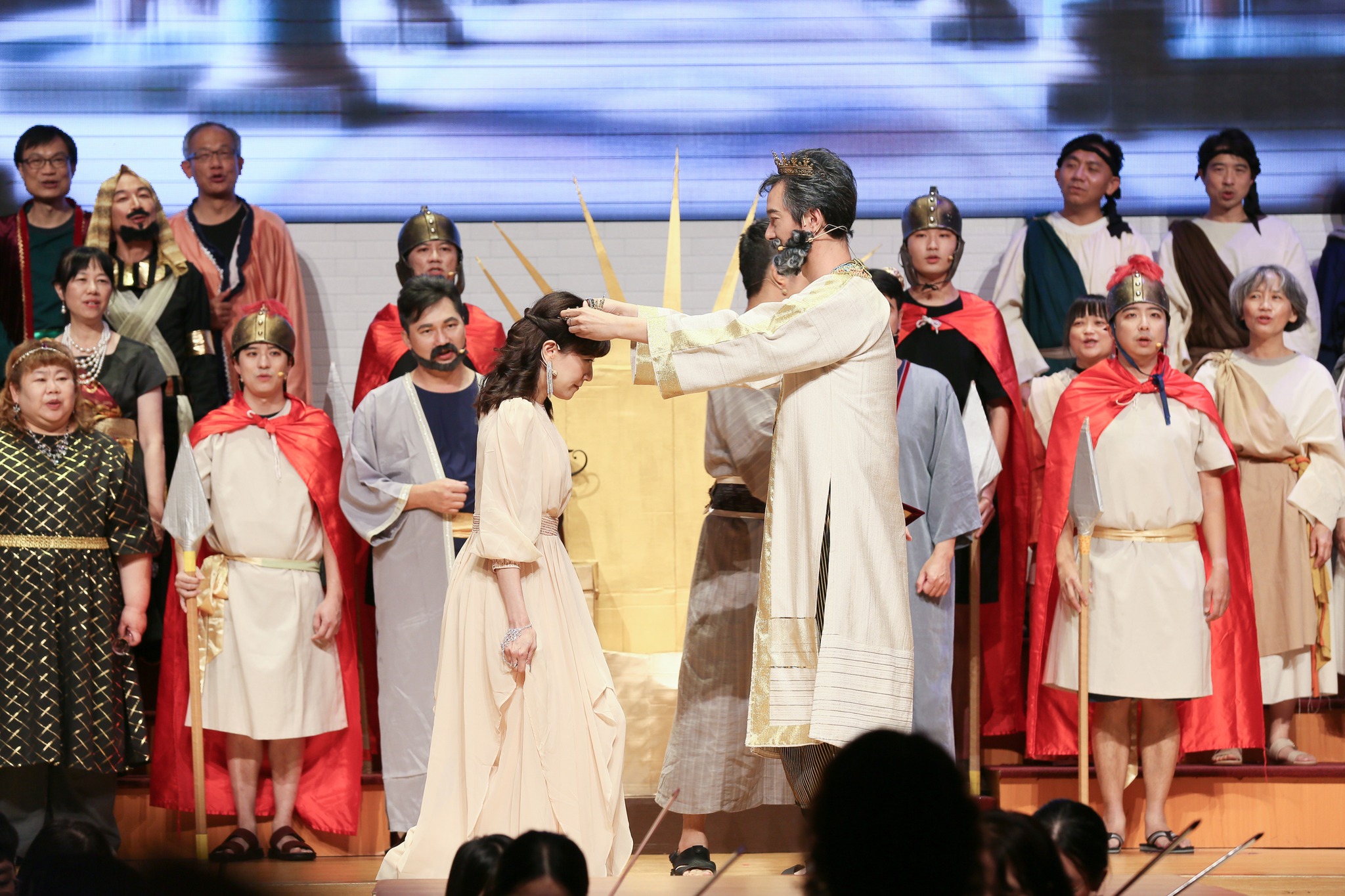 以斯帖被立為皇后。(翻攝自台南聖教會臉書)