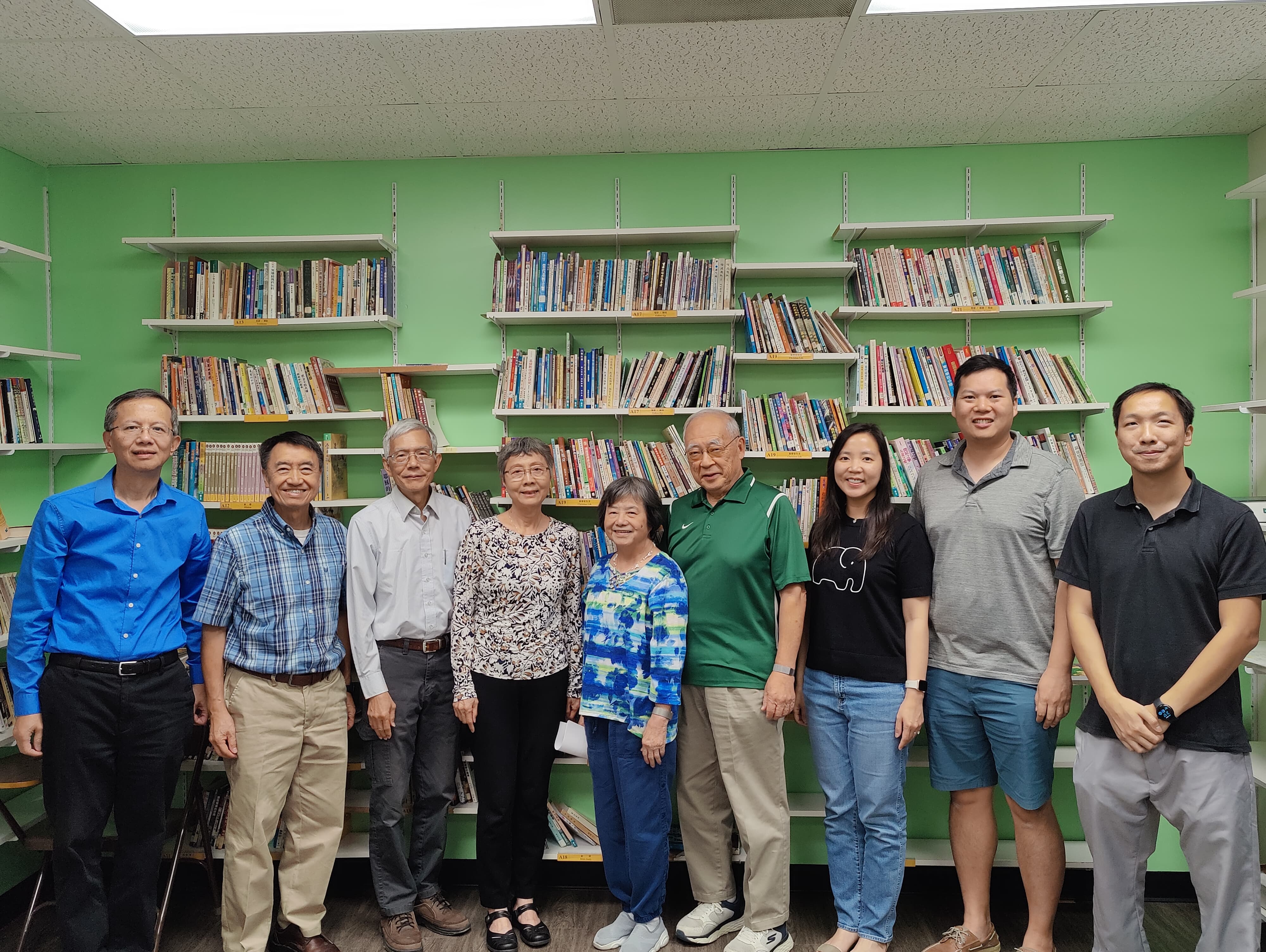 梁英振夫妇参与教会主办的柬埔寨短宣。