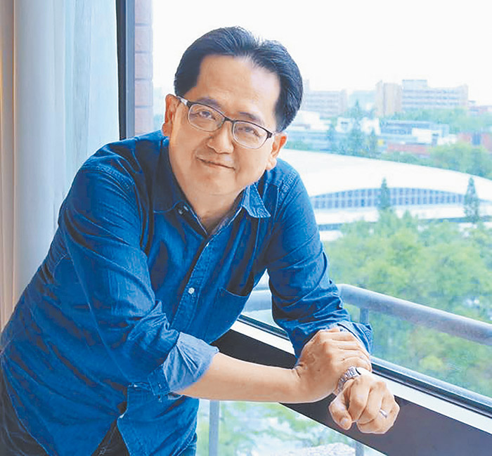 黃夏成 （翻攝自封面）