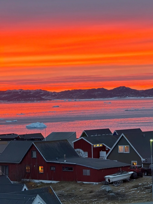 霞光下的格陵蘭島。（FB@Pater Tomaž Majcen）