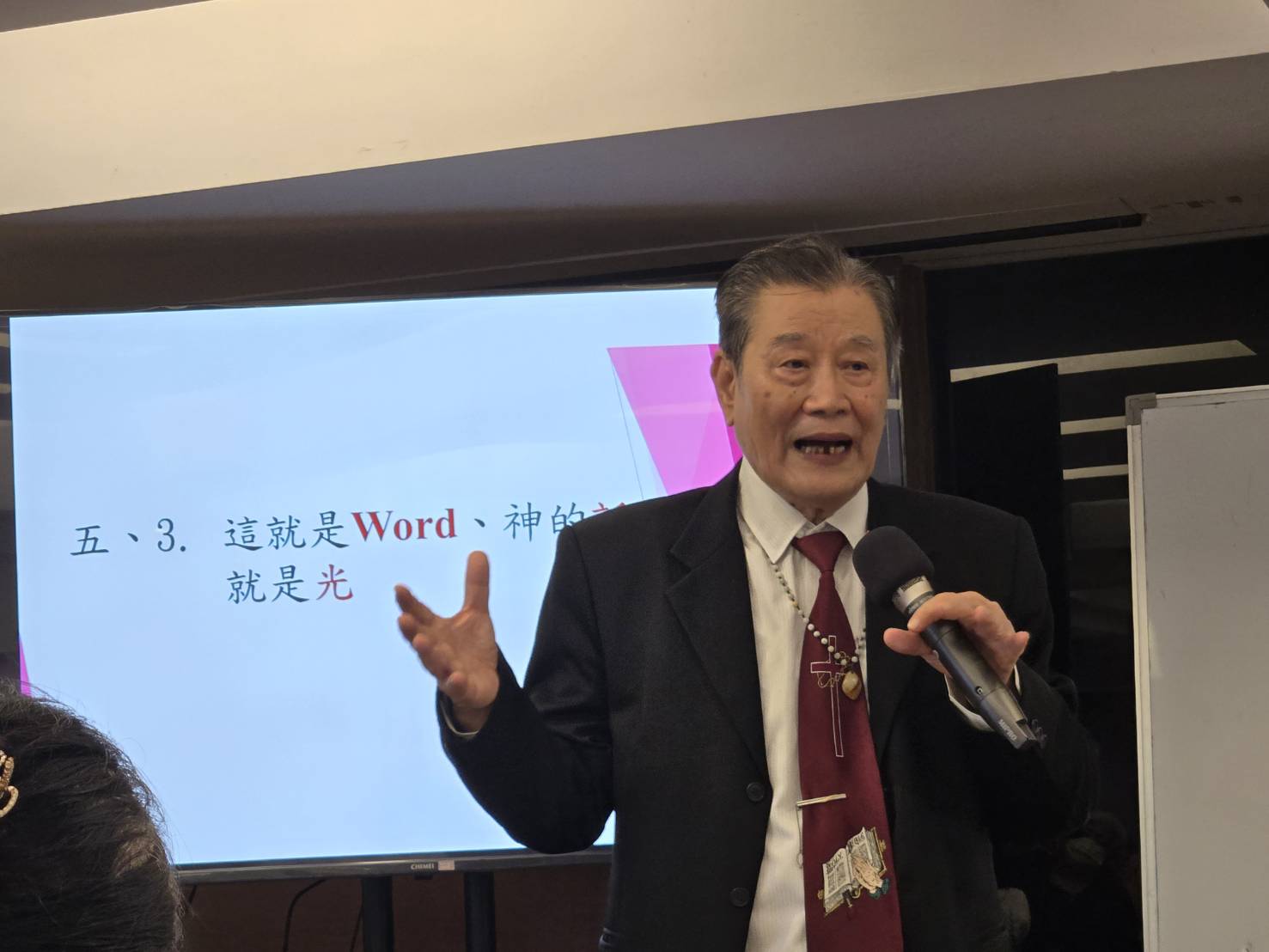 聖經神的話是腳前的燈，路上的光。（圖/梁敬彥攝影）