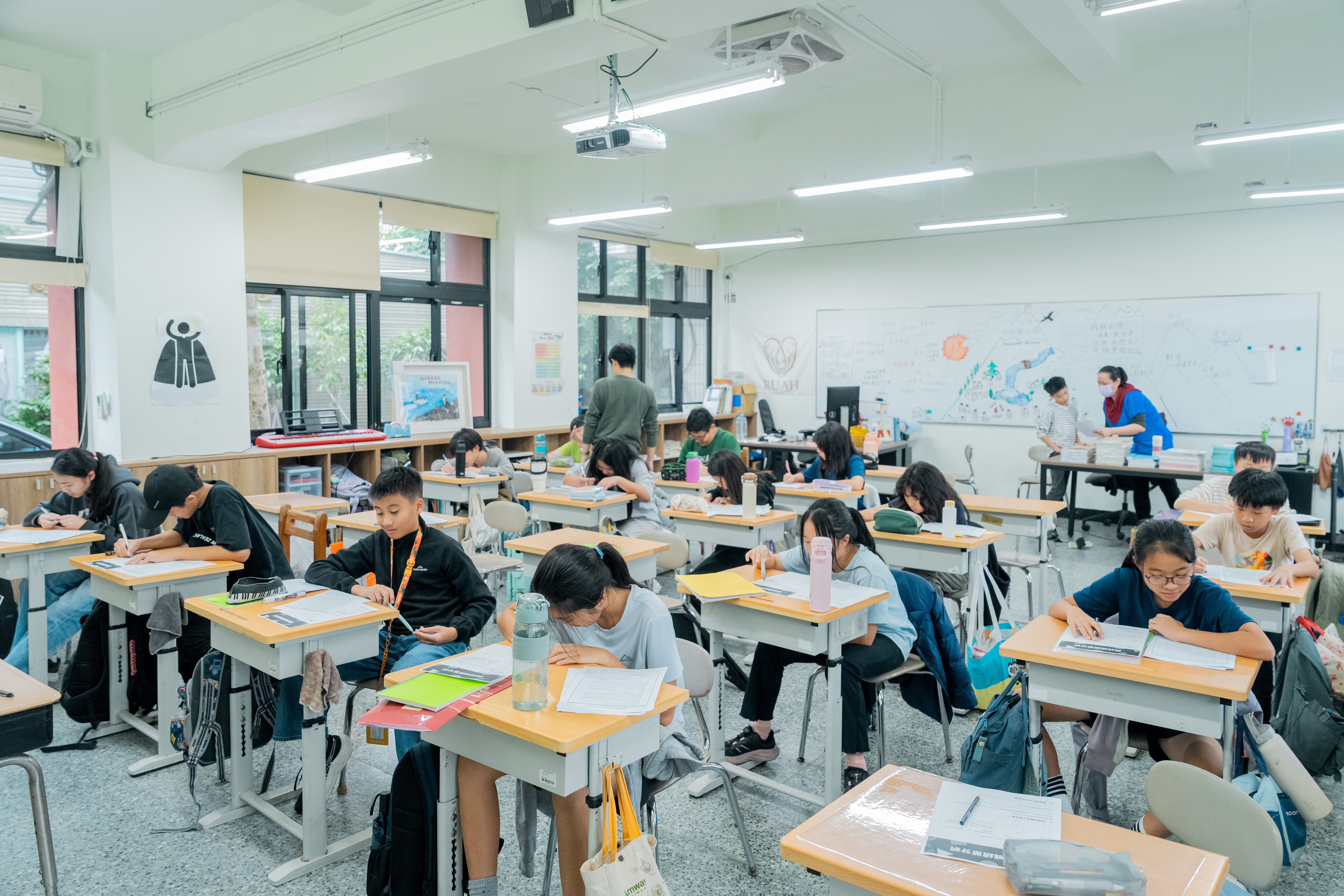 早晨靜讀時間。(圖/濯亞國際學院提供)