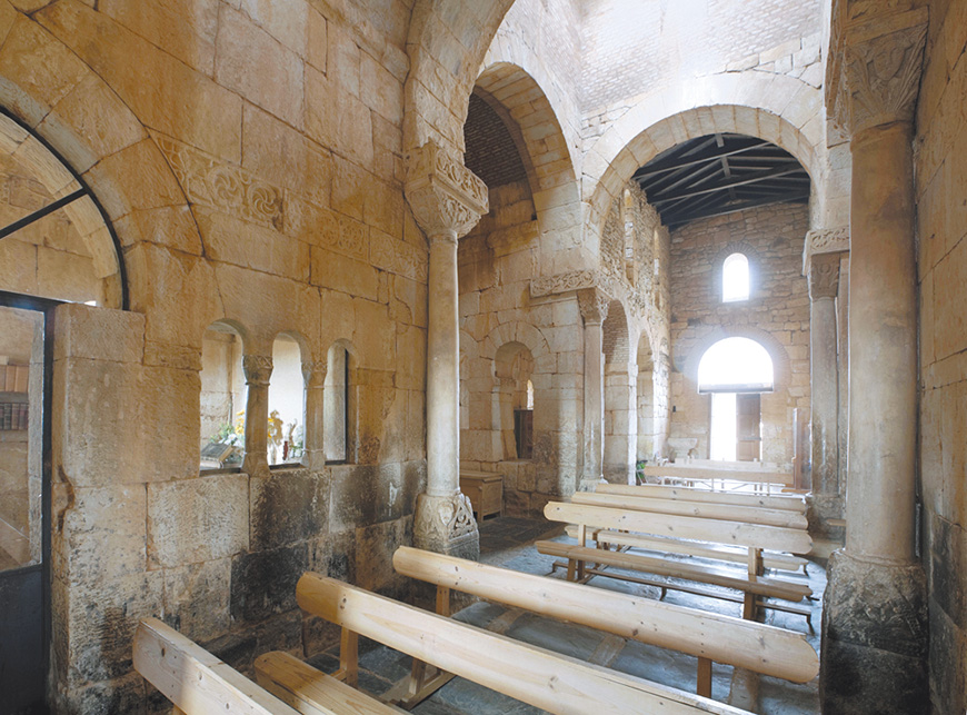 圖四：拉納維的聖彼得教堂中殿一角。（來源：維基）