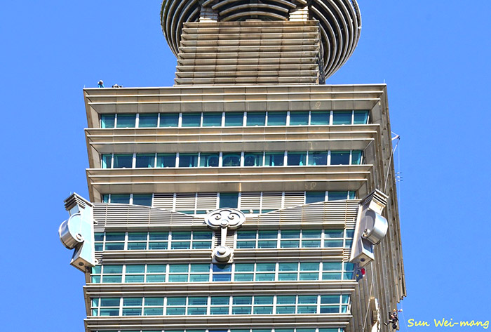 霍諾德向上攀爬畫面。(孫瑋芒攝影／授權提供）