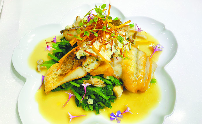奶油菠菜鱸魚(圖／ 陳秀雯攝影)