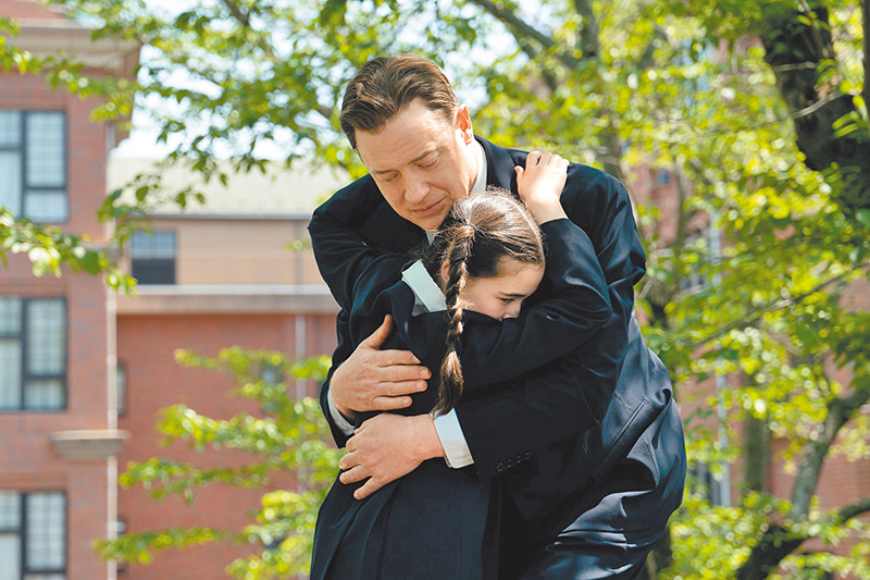 雖然「日租家庭」的關係是假的，但卻喚醒大家愛的能力。（劇照提供：探照燈影業）