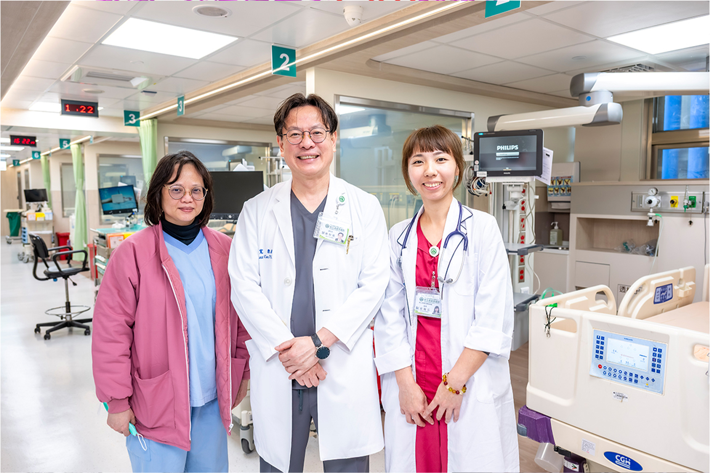 陳穆寬總院長感謝醫護人員，春節期間不但沒有放假，還安排更多人力出來照顧病人，醫院也會用最好的加班福利來感謝醫護的辛勞。(圖/彰基提供)。