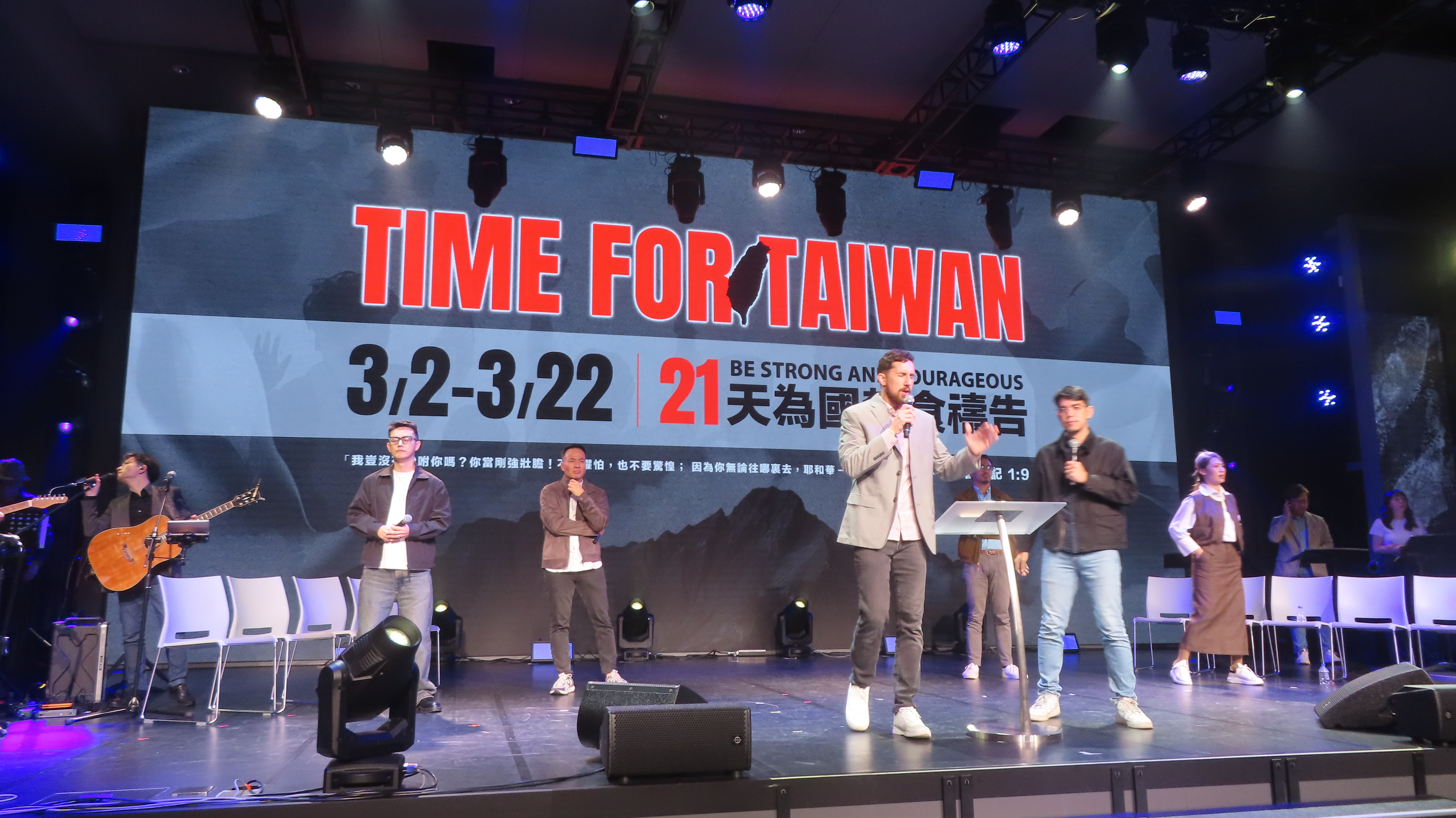 美籍牧師Daniel Grenz在聚會中分享。（圖/梁敬彥攝影）