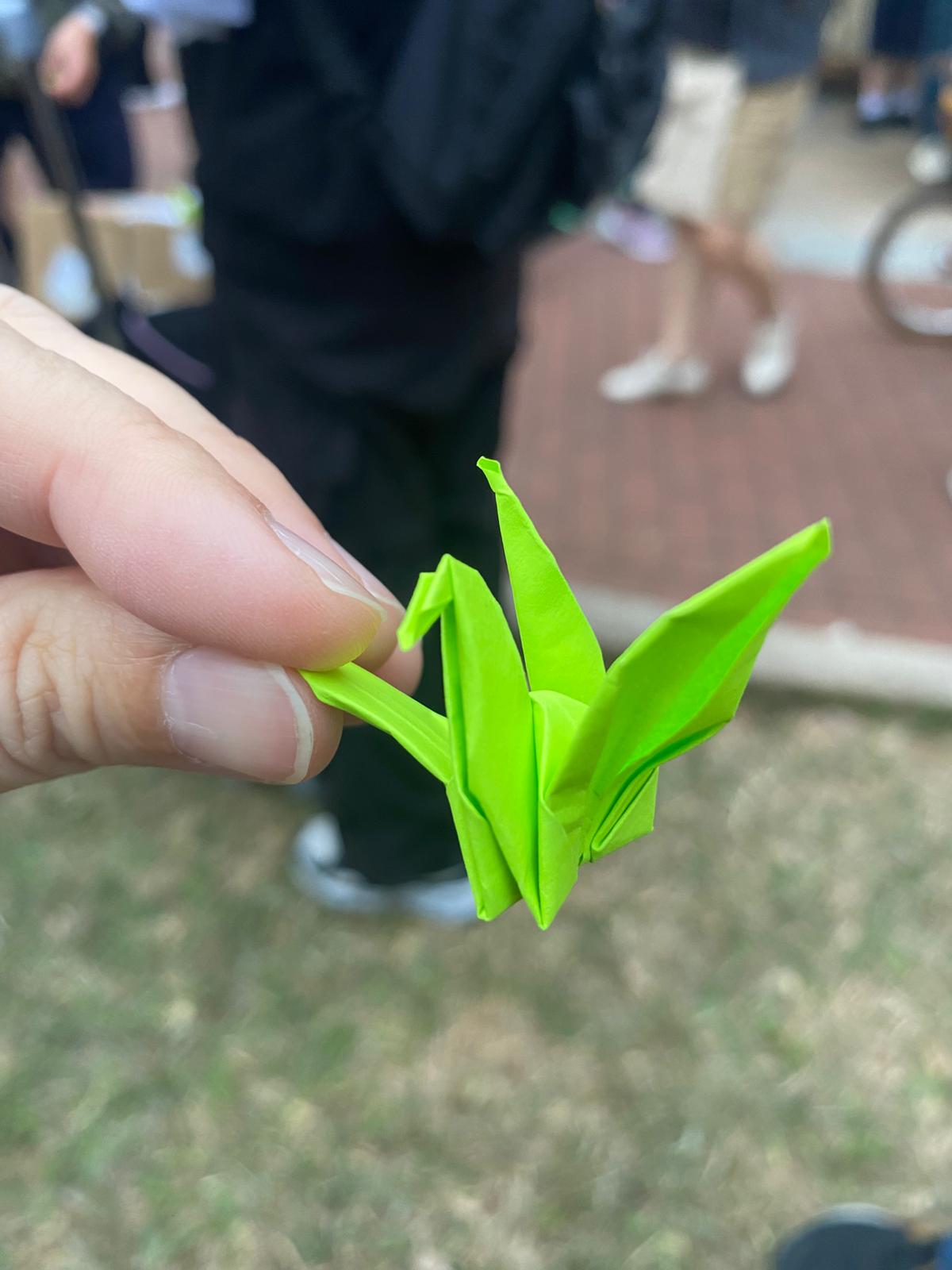 予玟鼓勵信徒以極小、卻真實的行動回應：一通關心的電話、一個簡單的禱告、一張手寫卡片、一次持續的陪伴，都是一個關懷行動。