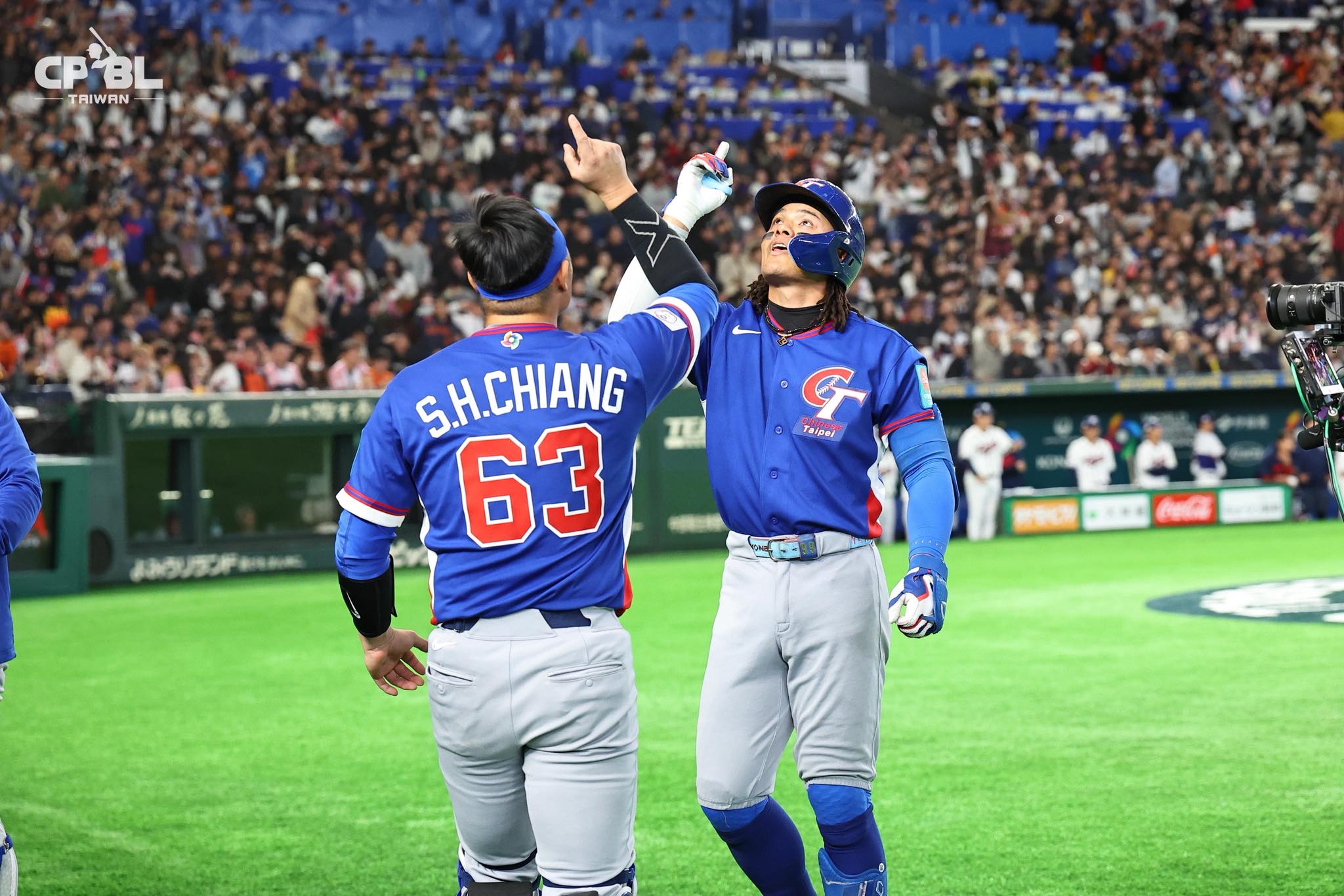 榮耀歸主。（圖/中華職棒CPBL FB）