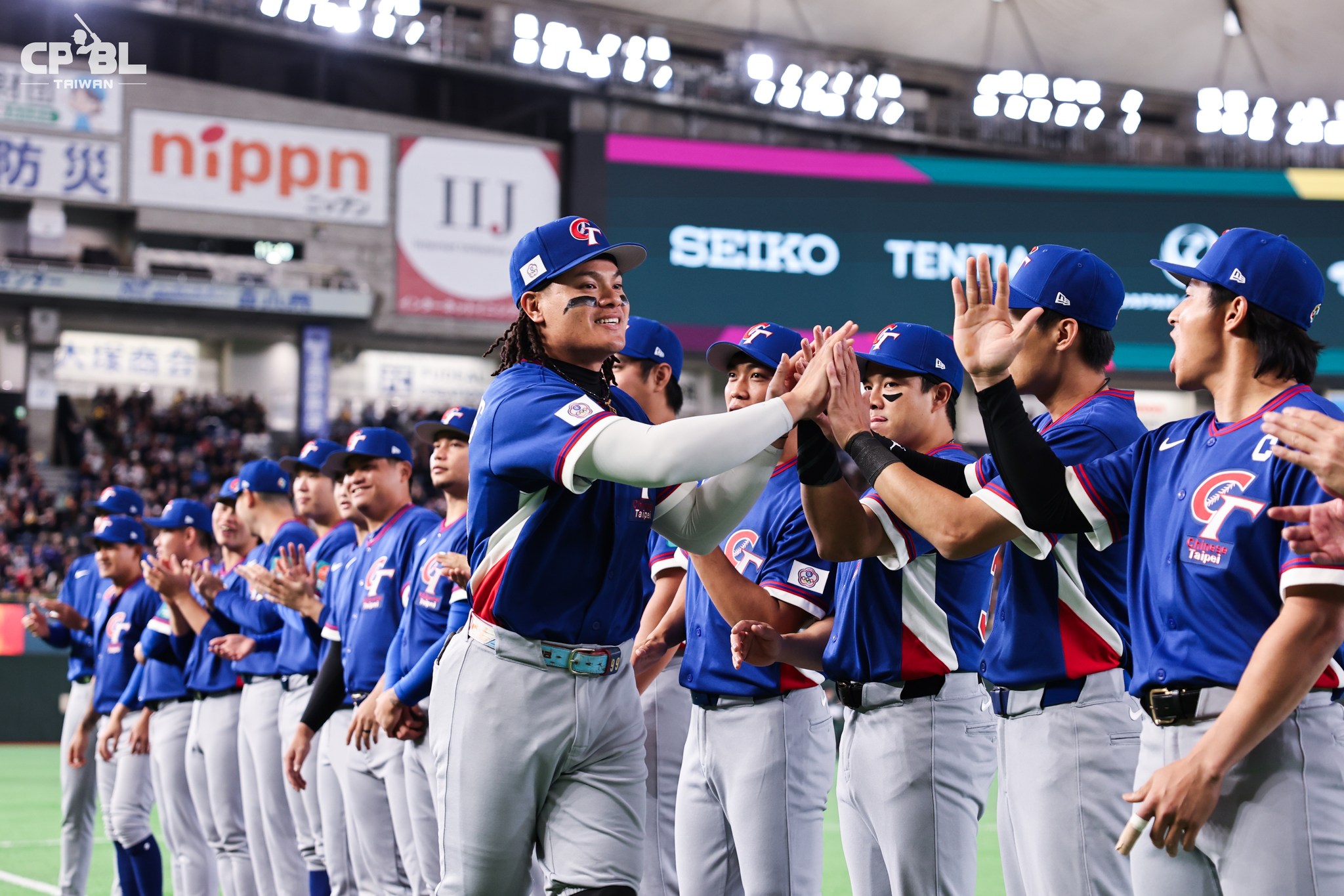 TEAM TAIWAN中華隊大家彼此打氣。（圖/中華職棒CPBL FB）