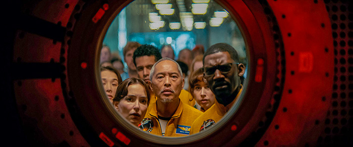 抵達天倉五的時候，格雷斯的同行組員都挺不過冷凍睡眠，因此只好獨自肩負起任務。