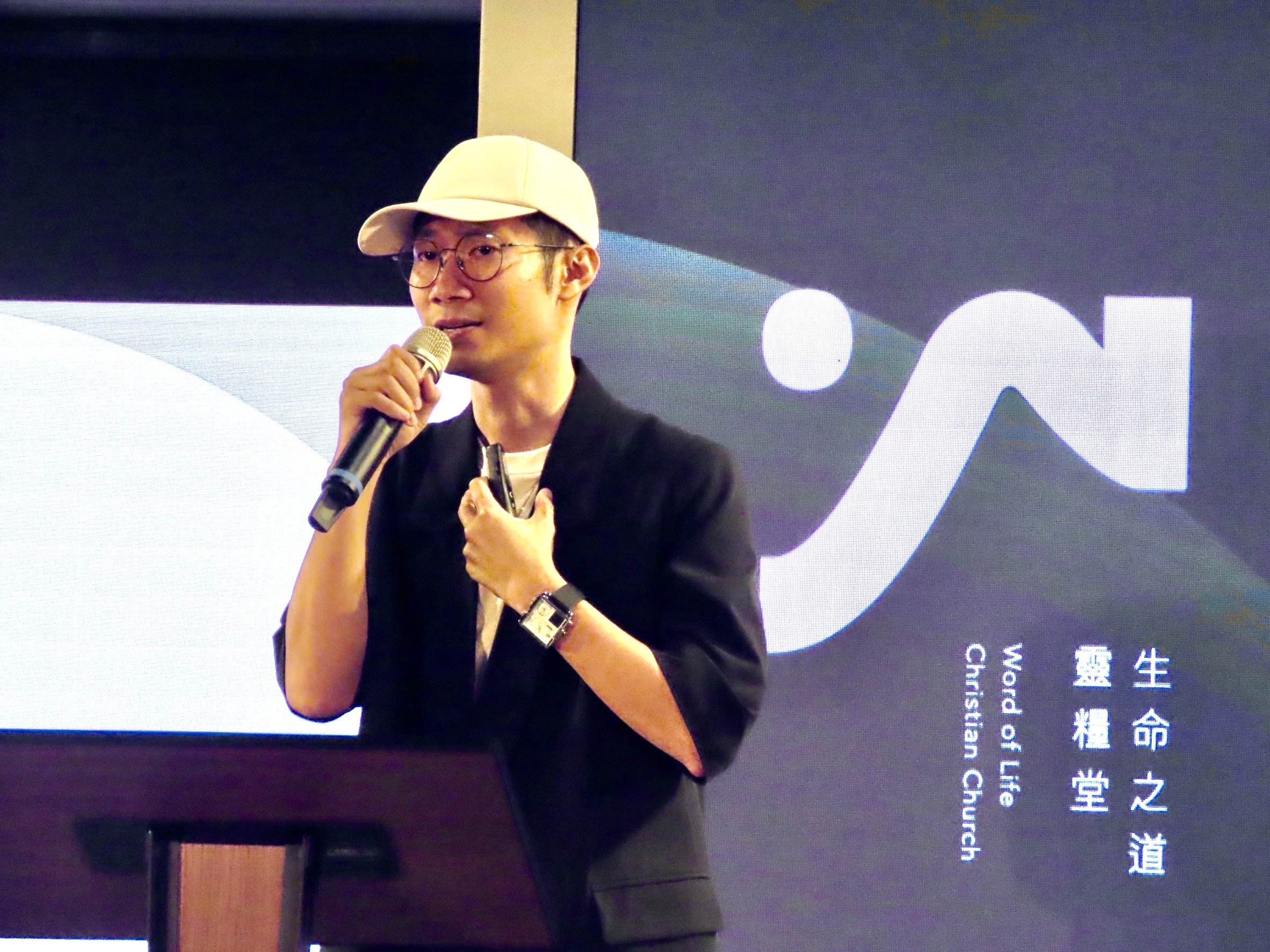 韓智祥弟兄分享。(圖/李容珍攝影)