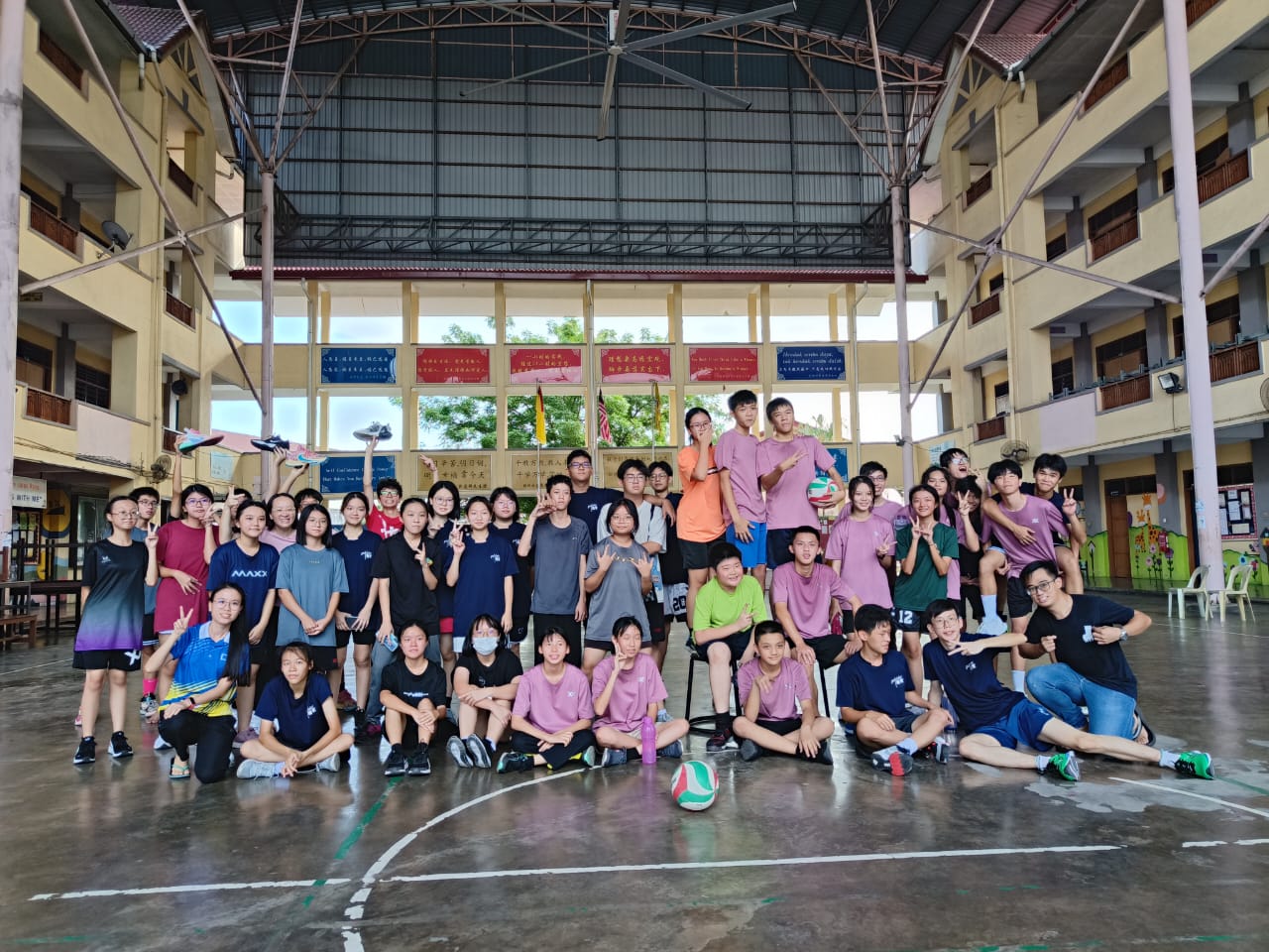 少年隊長球訓練