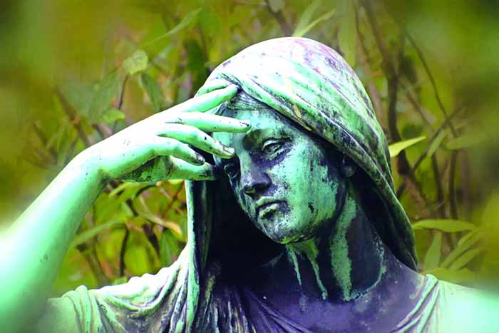福音書記載一位女人患血漏足足12年之久， 耗竭所有卻不見好，身心靈群都已「漏盡」。