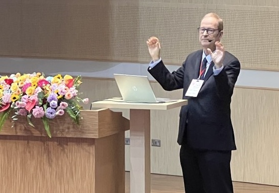 美國生命倫理學者John F. Kilner。(嘉基提供)