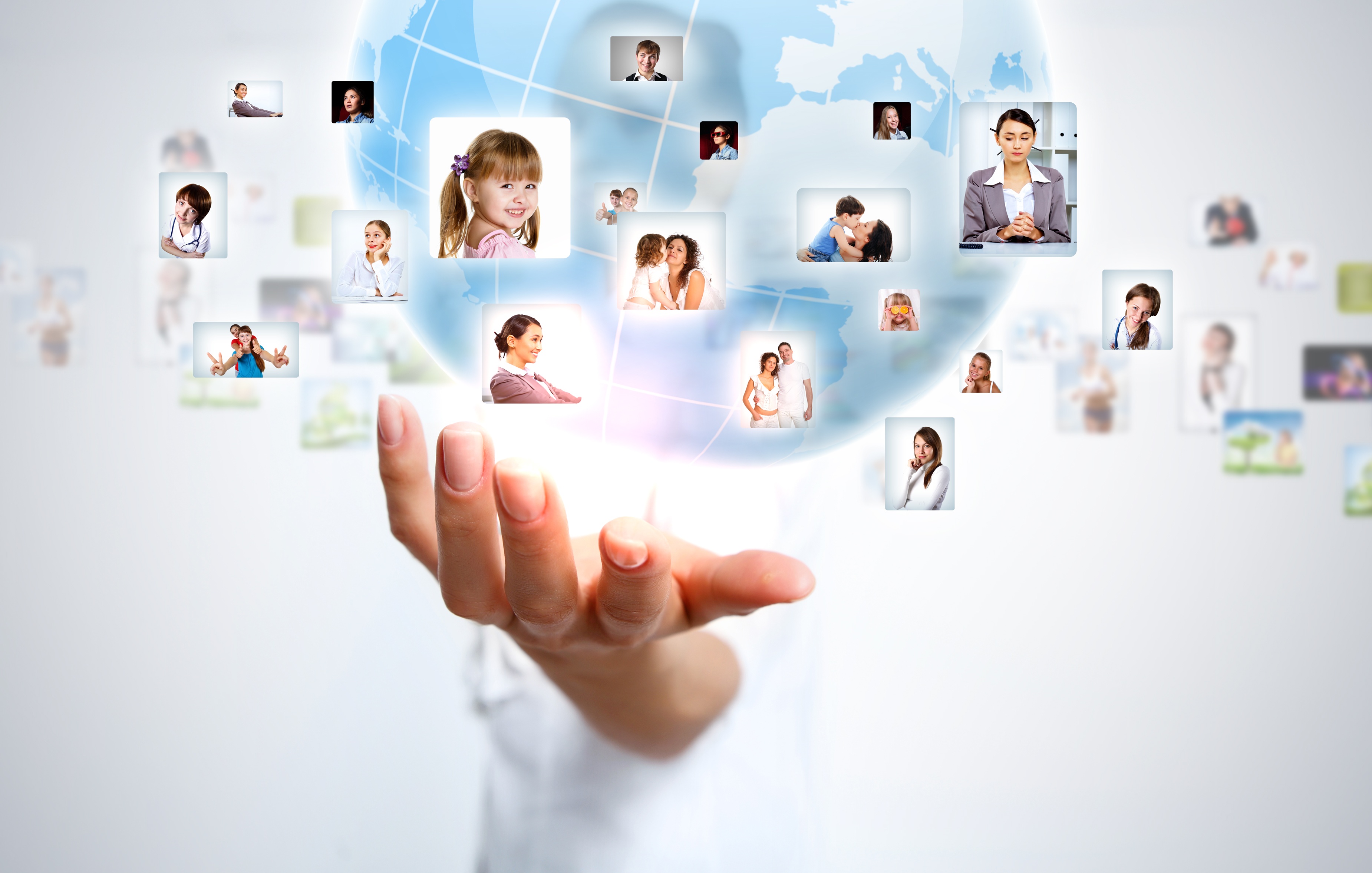 身為數位摸索族的上一代，要更貼近和傾聽數位原生帶的心與需要。