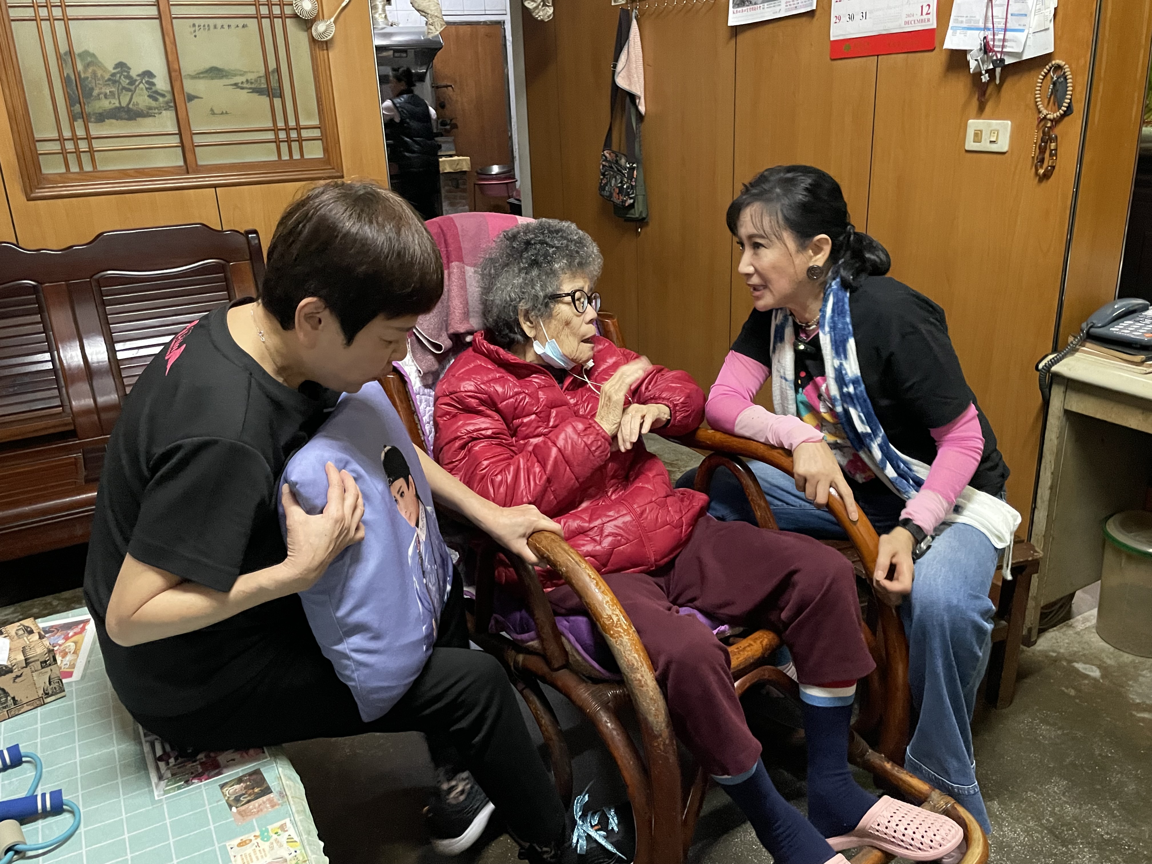 探訪關懷來春阿嬤。(圖/受訪者提供)