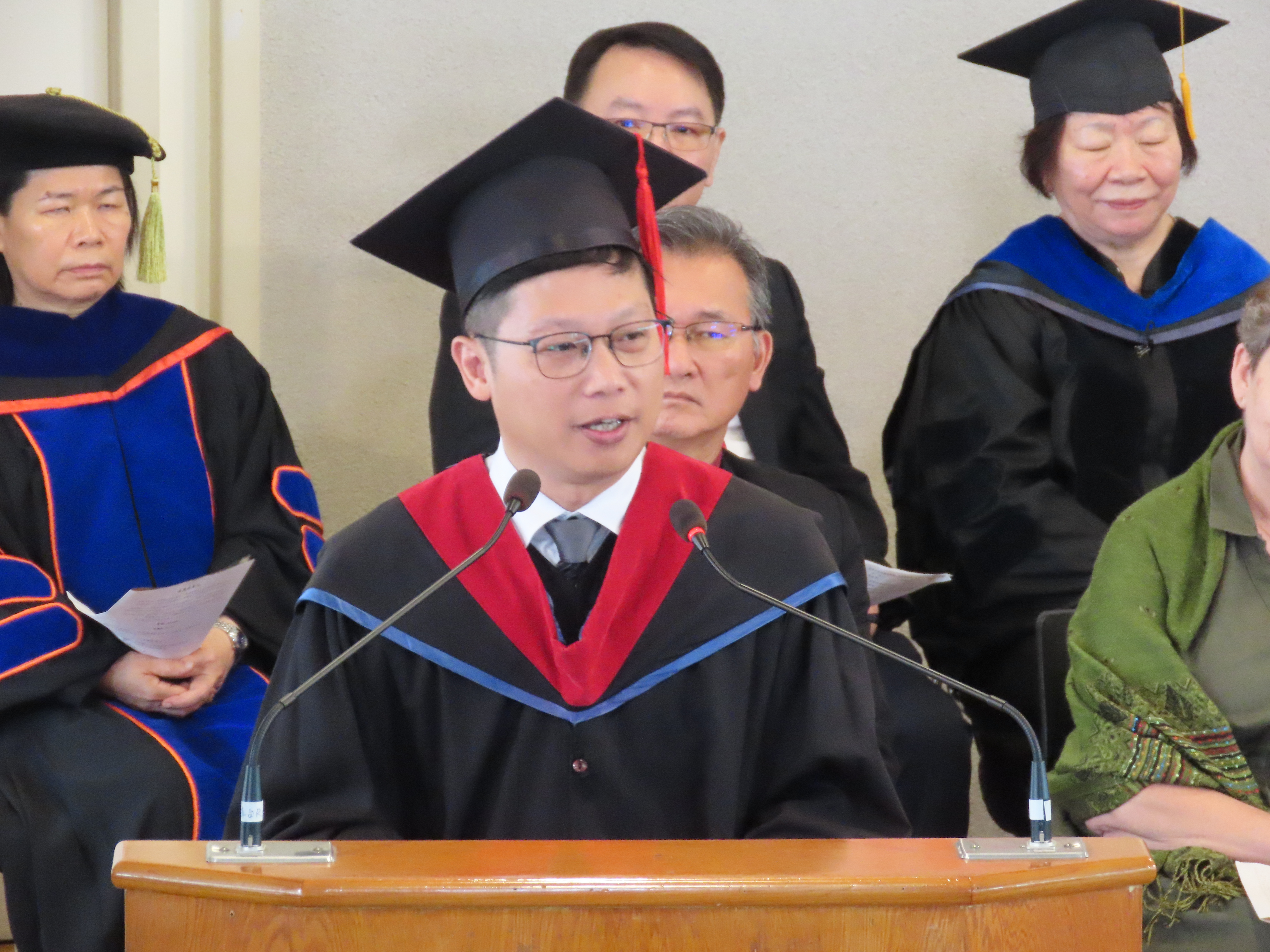 畢業生代表蘇慈恩致答詞。(圖/李容珍攝影)