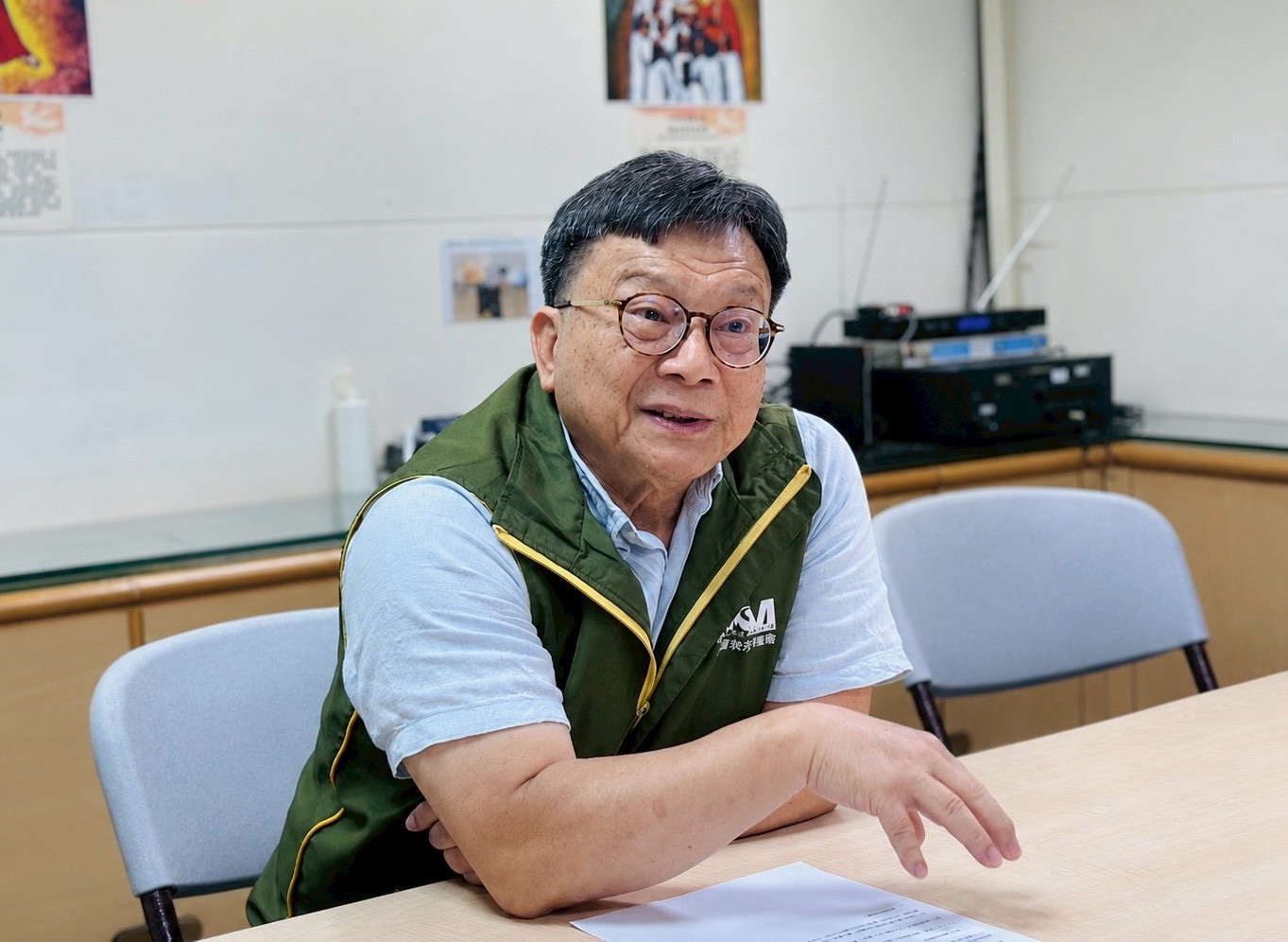 李肇家執行長分享。(芥菜種會提供)
