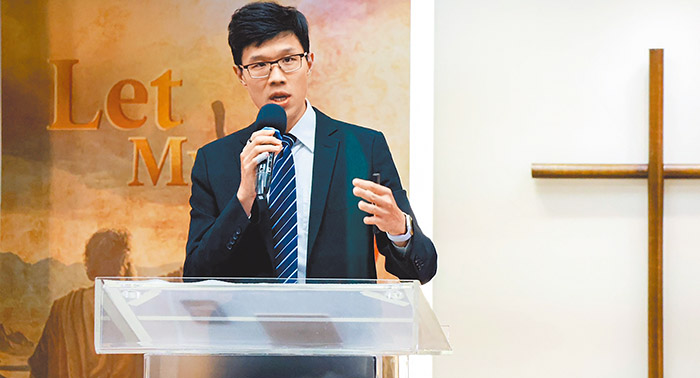 新恩堂潘牧迪牧師