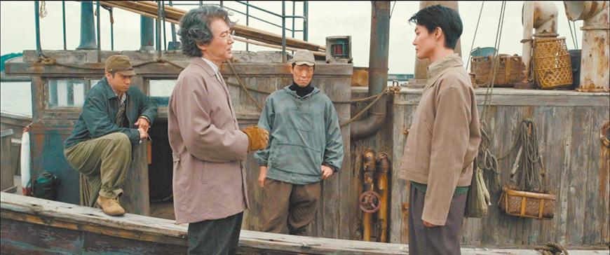 敷島加入掃雷艇的工作。(劇照來源:IMDb)