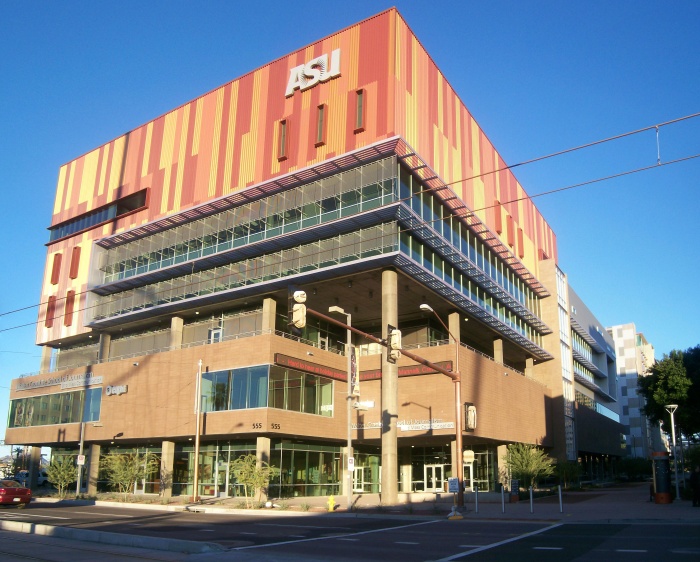 亞利桑那州立大學華特．克朗凱特新聞與大眾傳播學院。（Wikimedia）