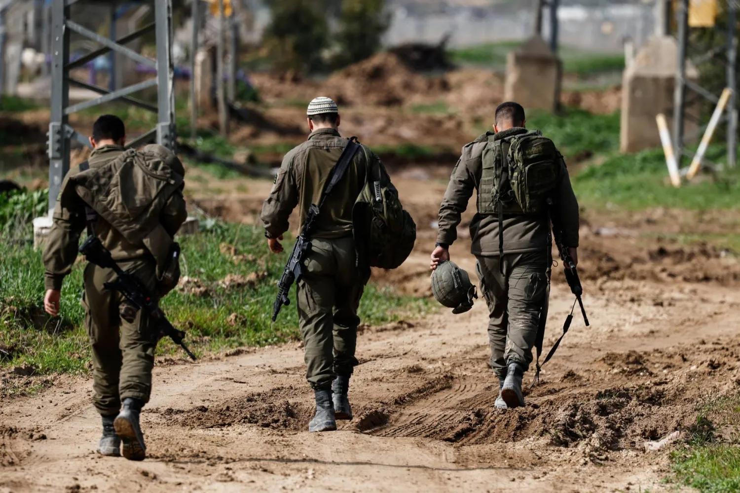 以色列國防軍士兵在加薩邊境地區進行軍事行動。(照片來源:Reuters)