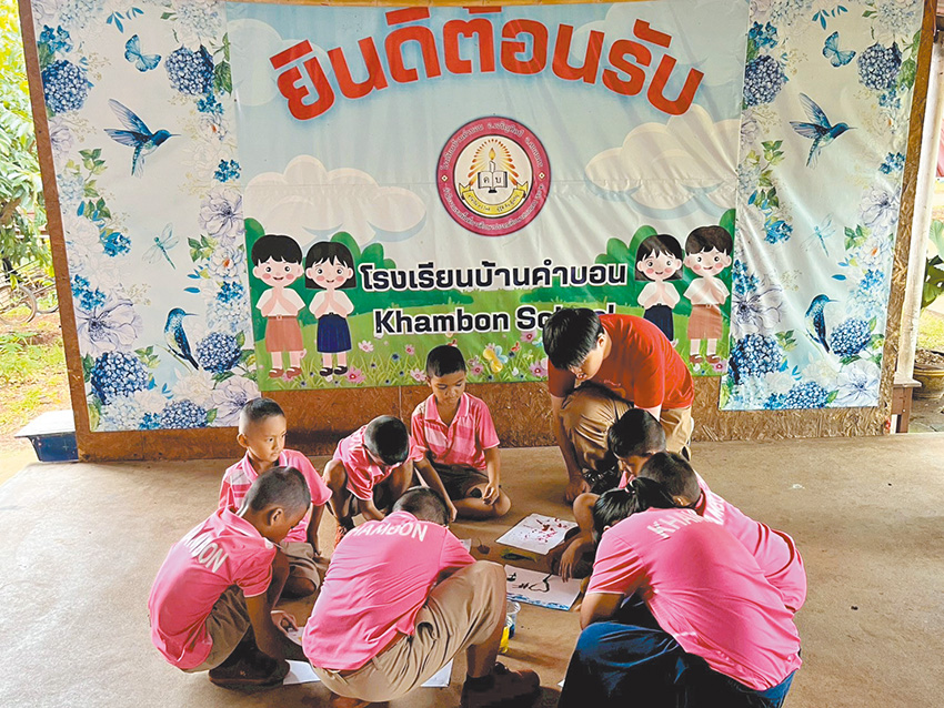 幼兒園及國小拓印。