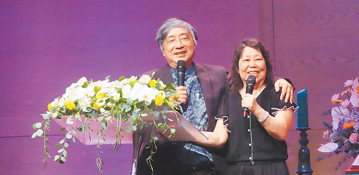 張復民謝豐慶牧師夫妻。（圖/梁敬彥攝影）