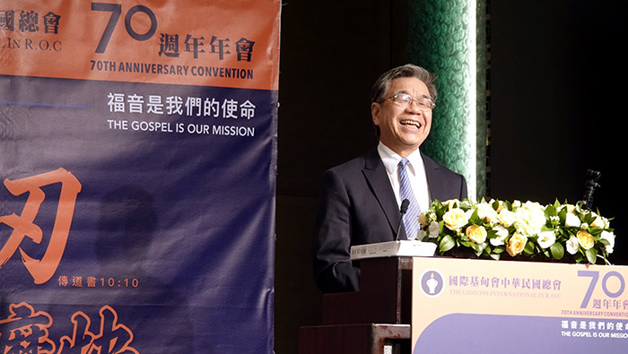浸信會神學院院長譚國才開幕勉勵。