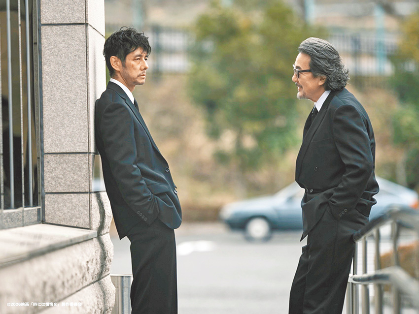 孤僻冷漠的佐竹，被寺西社長委託調查米本的案件。（劇照提供：甲上娛樂)