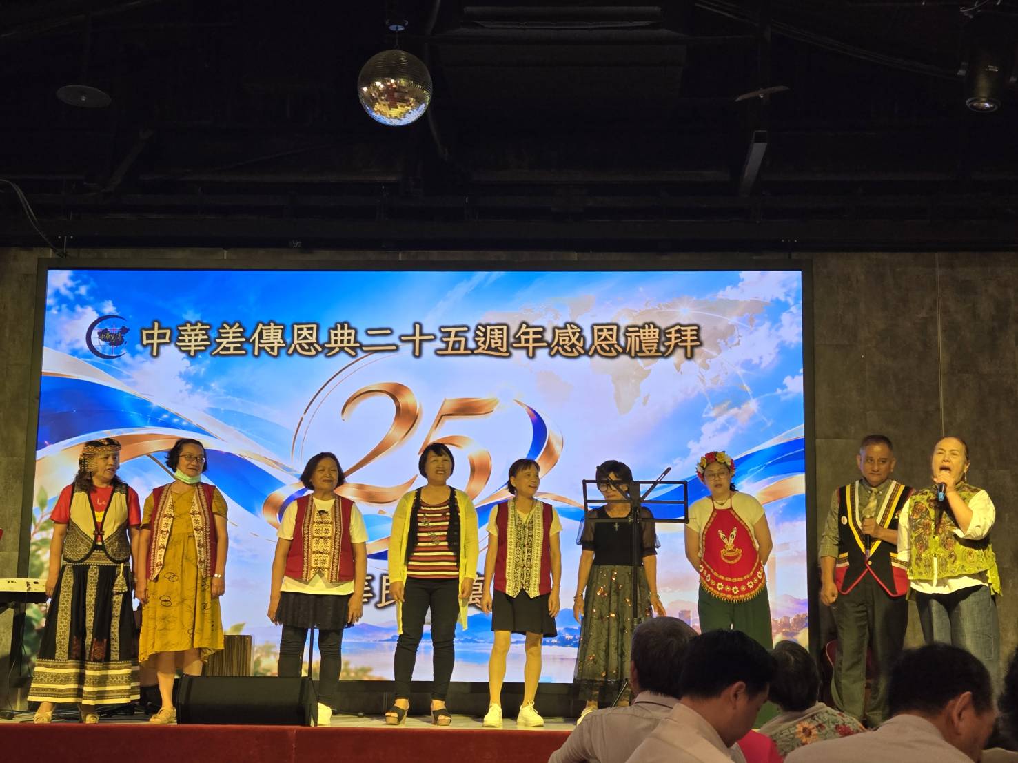 原住民神奇教會獻詩。（圖/梁敬彥攝影）