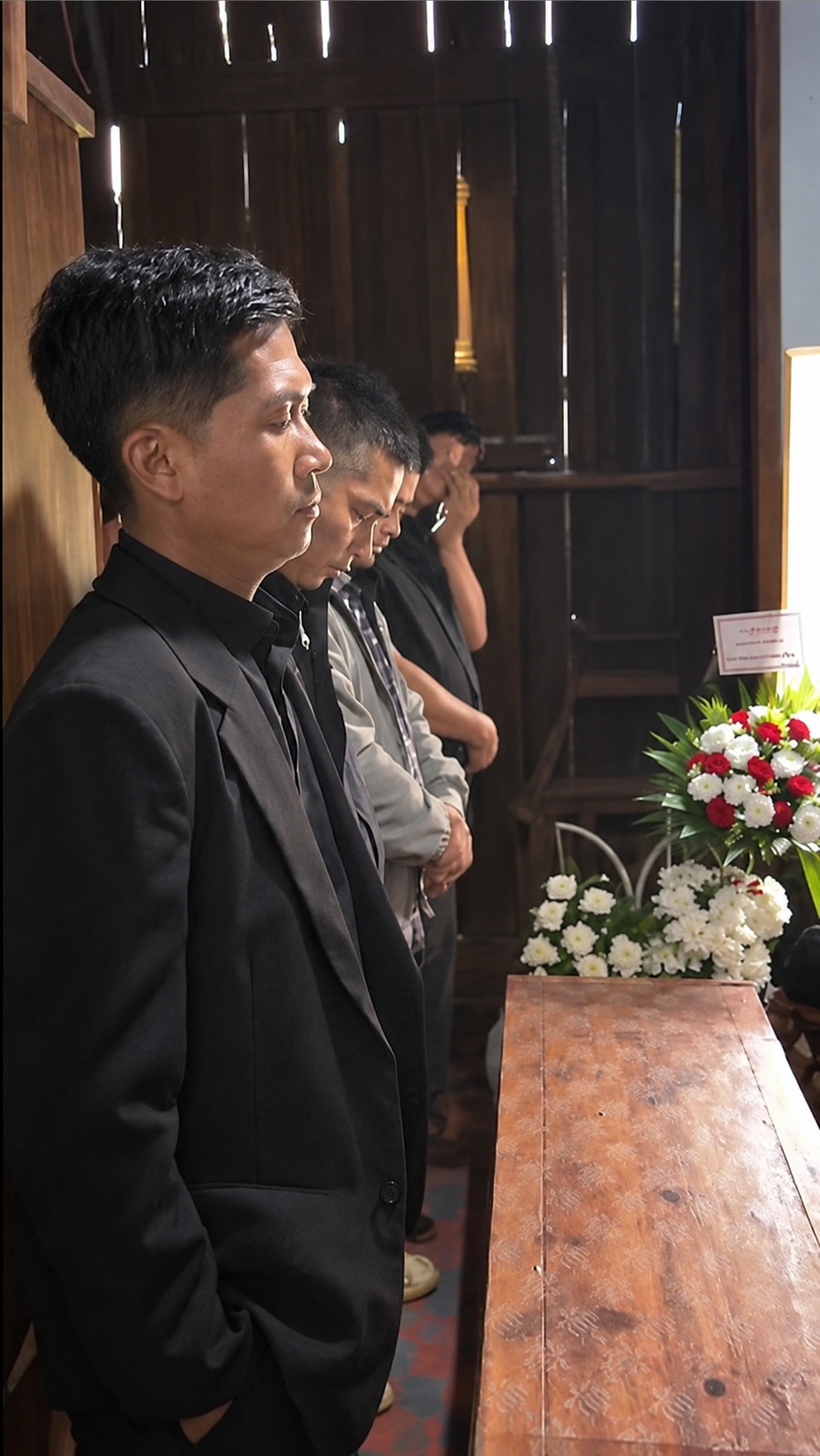 室內追思會現場。（FB@Tedim Baptist Convention影片截圖）