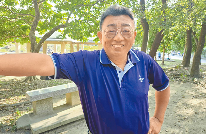 李靜亞弟兄。（圖／梁敬彥攝影）
